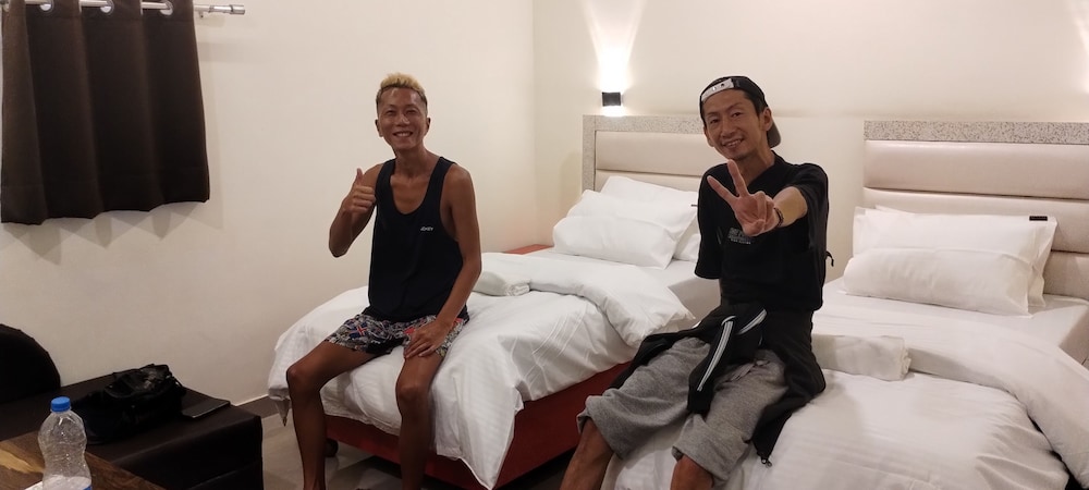 sunrise homestay agra rooftop view taj mahal