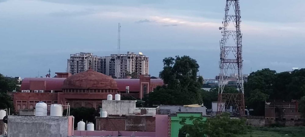 sunrise homestay agra rooftop view taj mahal