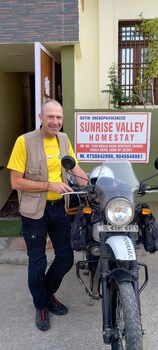 sunrise homestay agra rooftop view taj mahal