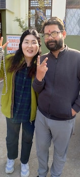 sunrise homestay agra rooftop view taj mahal