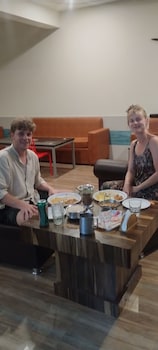 sunrise homestay agra rooftop view taj mahal