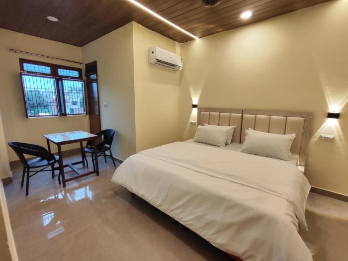 sunrise homestay agra rooftop view taj mahal