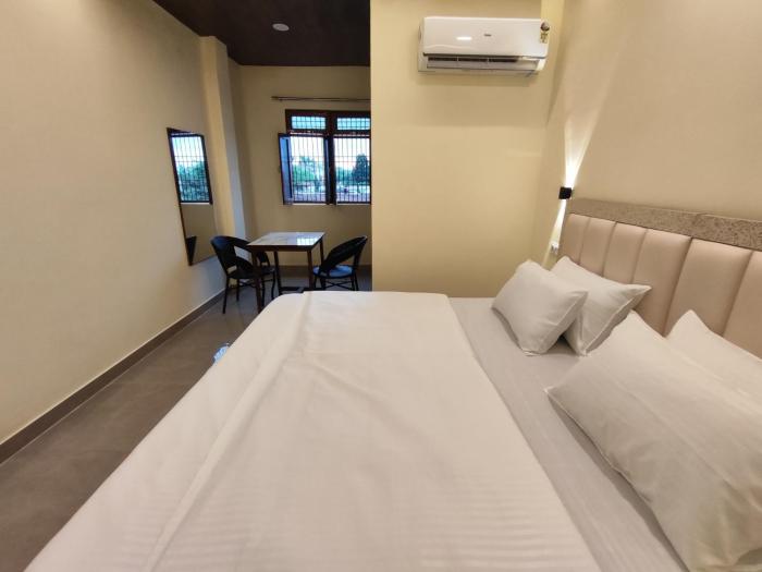 sunrise homestay agra rooftop view taj mahal