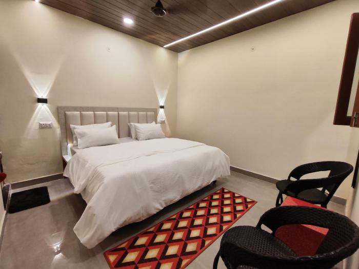 sunrise homestay agra rooftop view taj mahal