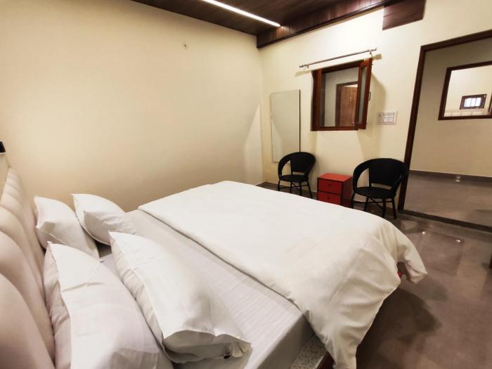 sunrise homestay agra rooftop view taj mahal