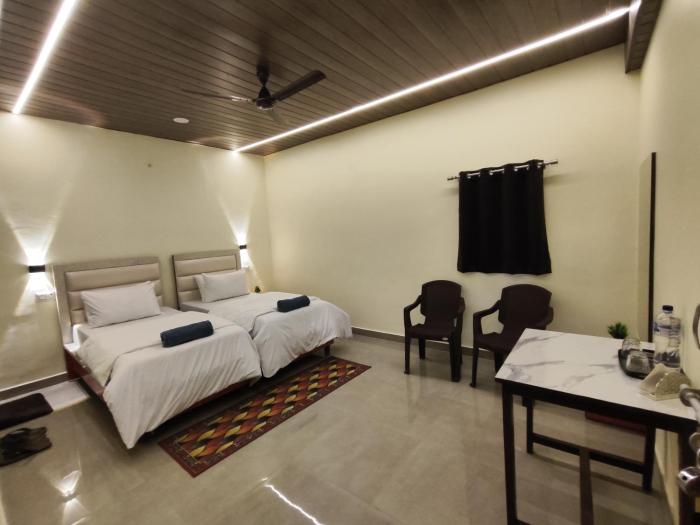 sunrise homestay agra rooftop view taj mahal