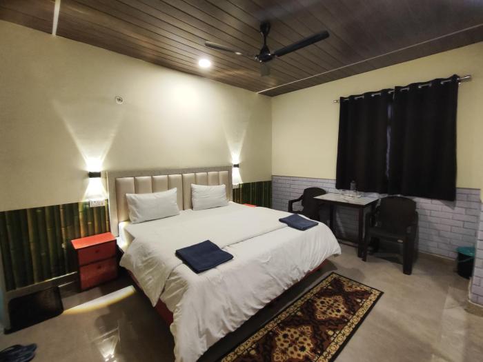 sunrise homestay agra rooftop view taj mahal