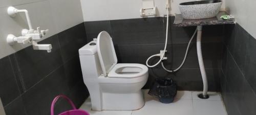 sunrise homestay agra rooftop view taj mahal