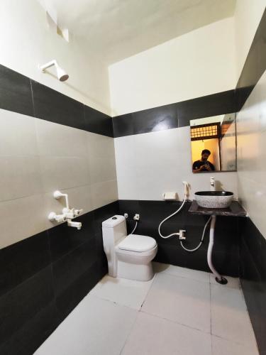 sunrise homestay agra rooftop view taj mahal