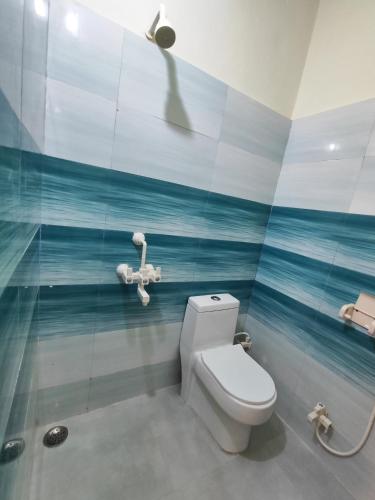 sunrise homestay agra rooftop view taj mahal