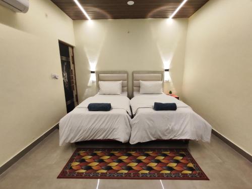 sunrise homestay agra rooftop view taj mahal