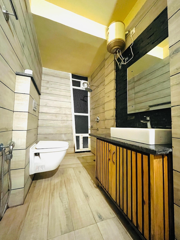 diva nest i luxury i 1bhk i homestay