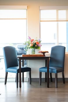 Stayapt Suites Waco,2340 Creekview Dr.,3 star