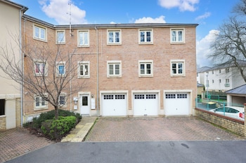 Stylish Flat With Sofa Bed In Malmesbury,,3 star
