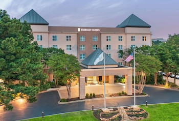embassy suites by hilton memphis east germantown area