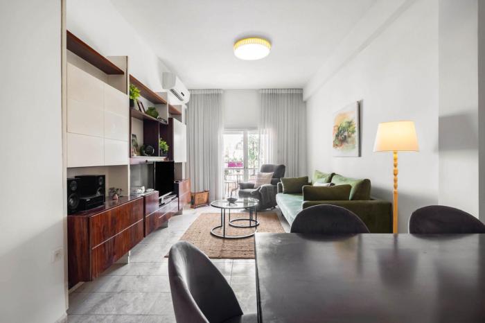 ben yehuda green charm by sea n rent
