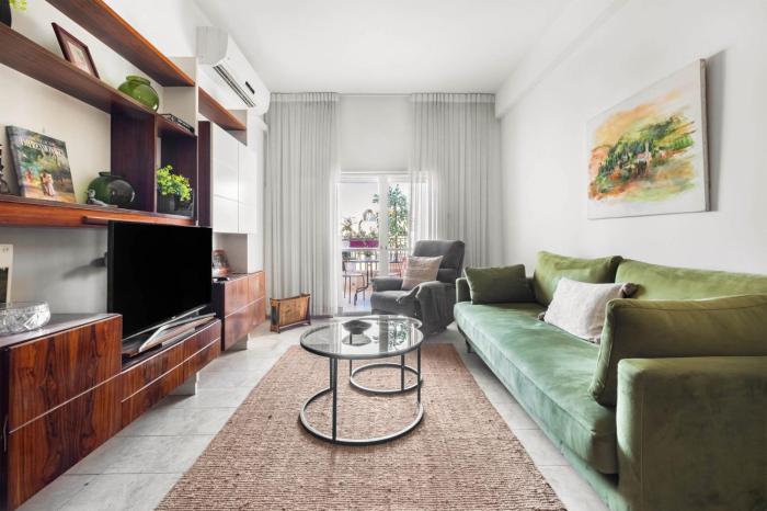 ben yehuda green charm by sea n rent