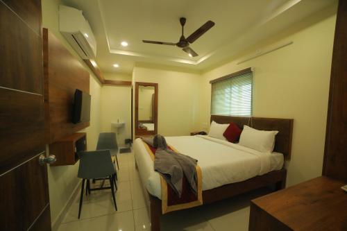 Hotel Roi Inn,,3 star