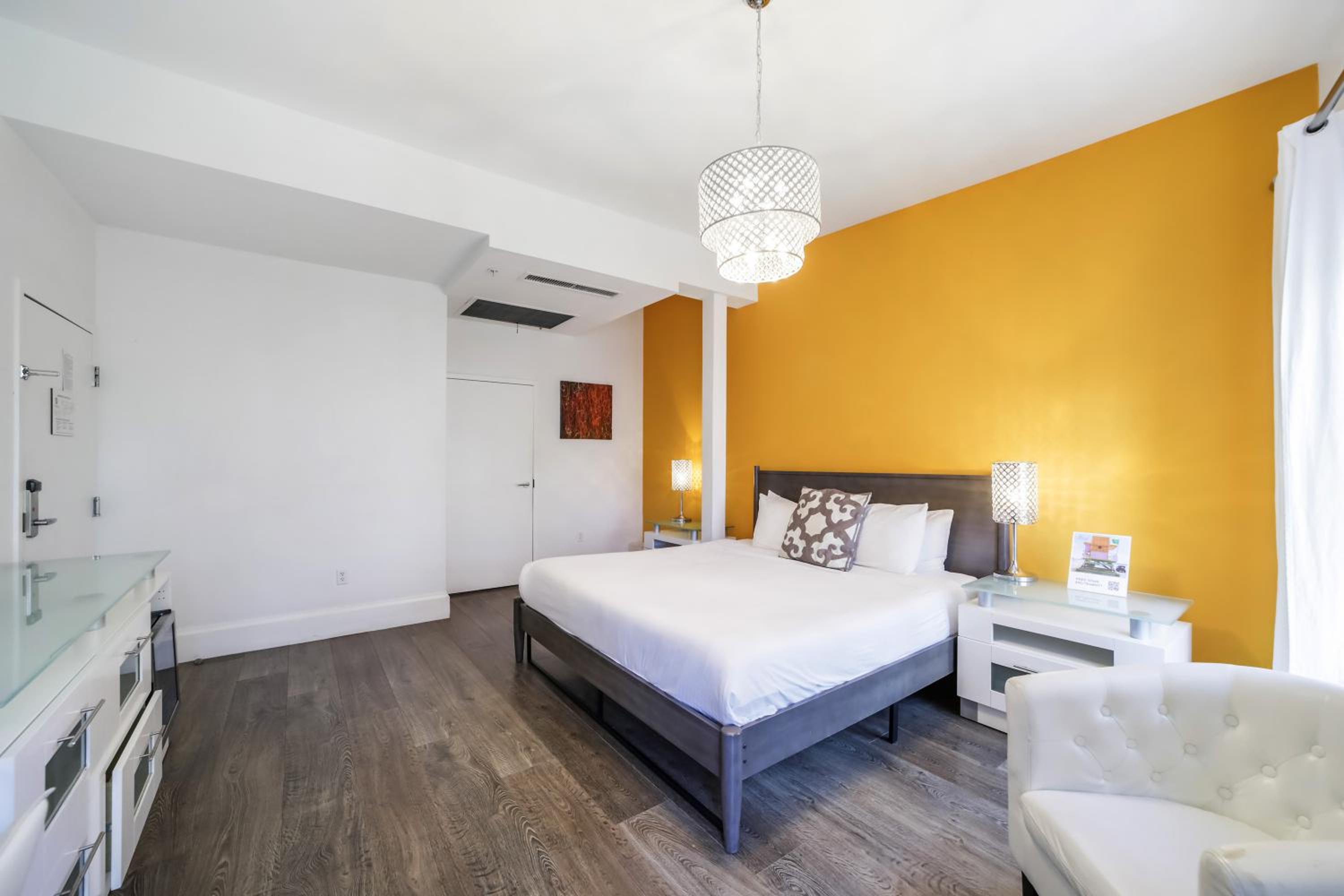 ithaca of south beach hotel