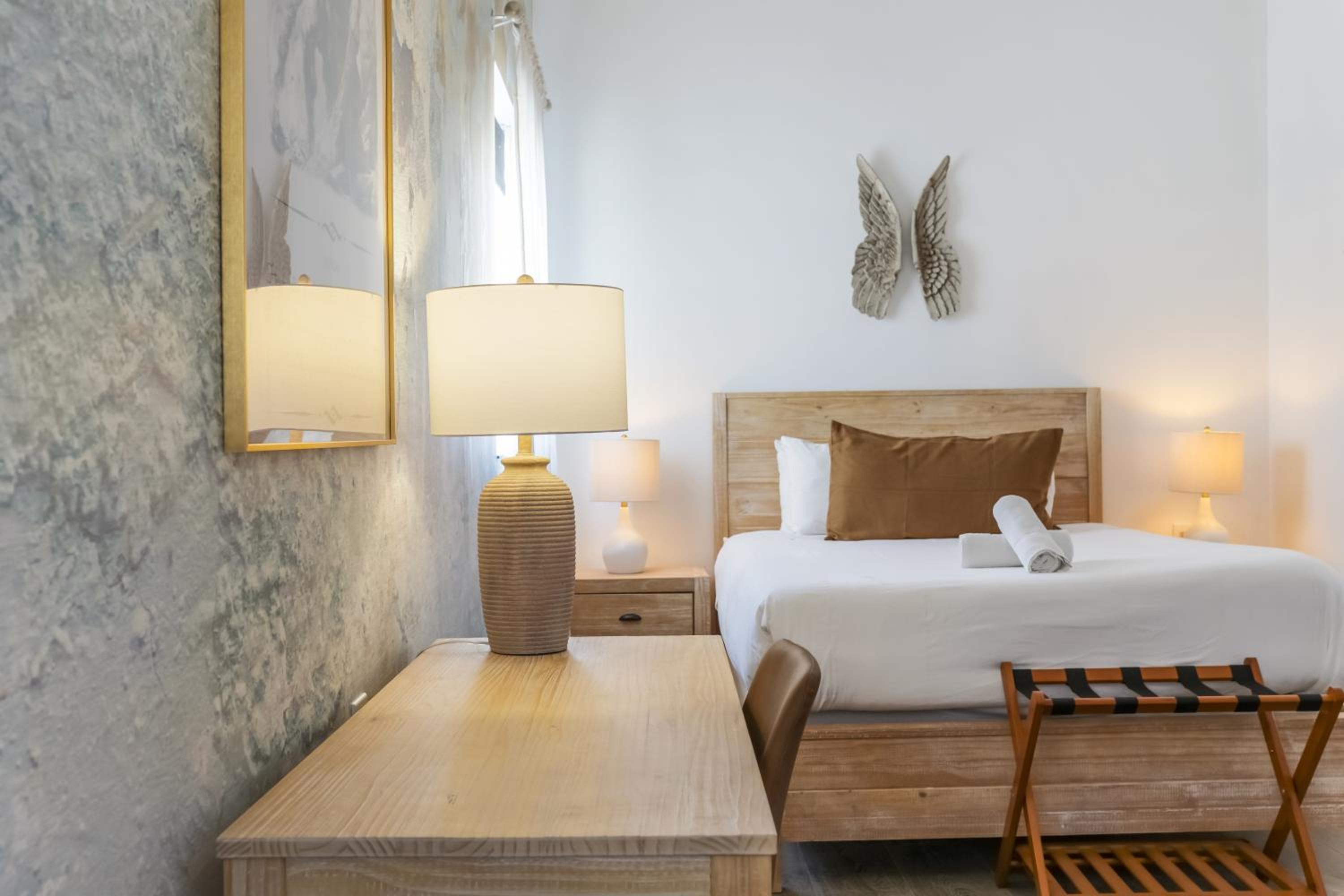 ithaca of south beach hotel