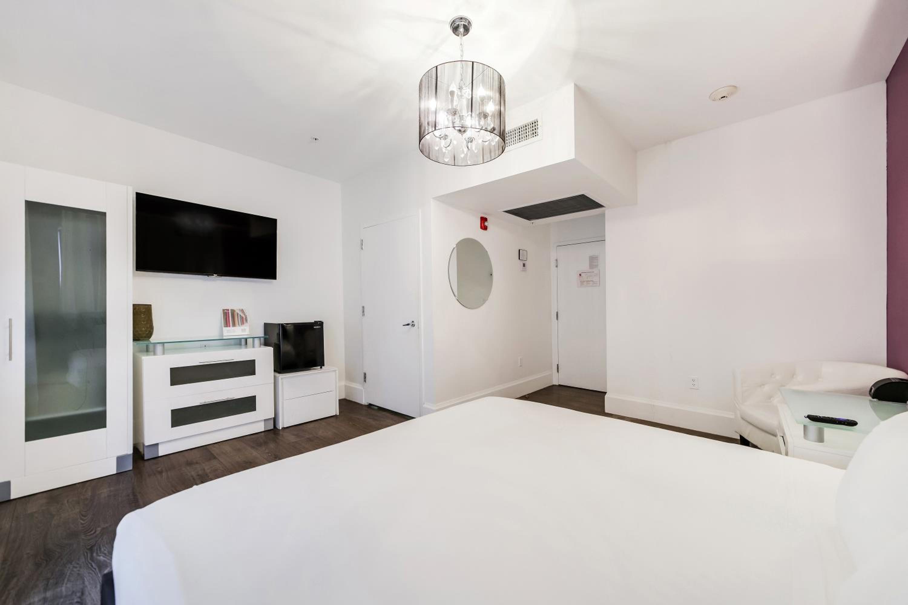 ithaca of south beach hotel