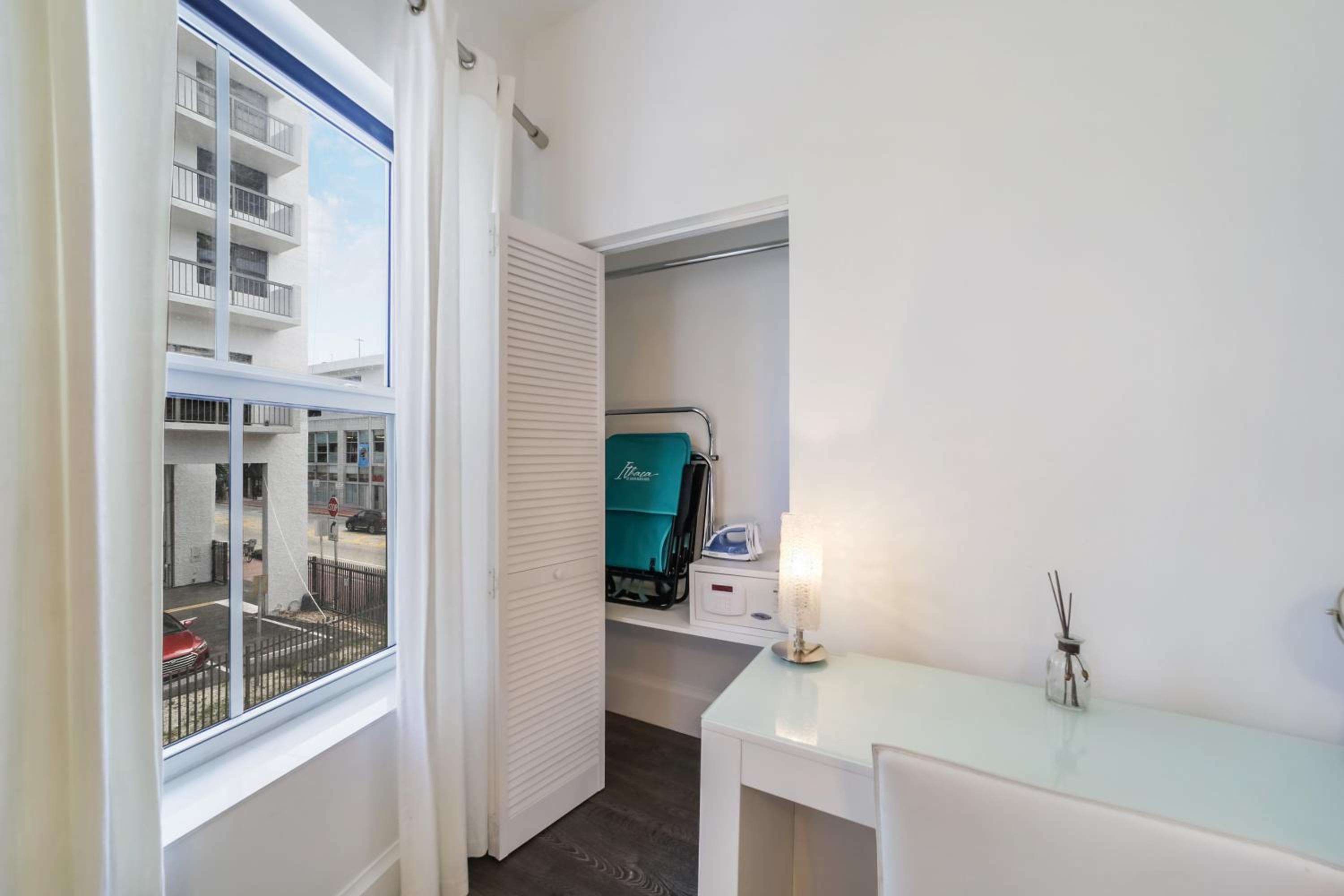 ithaca of south beach hotel