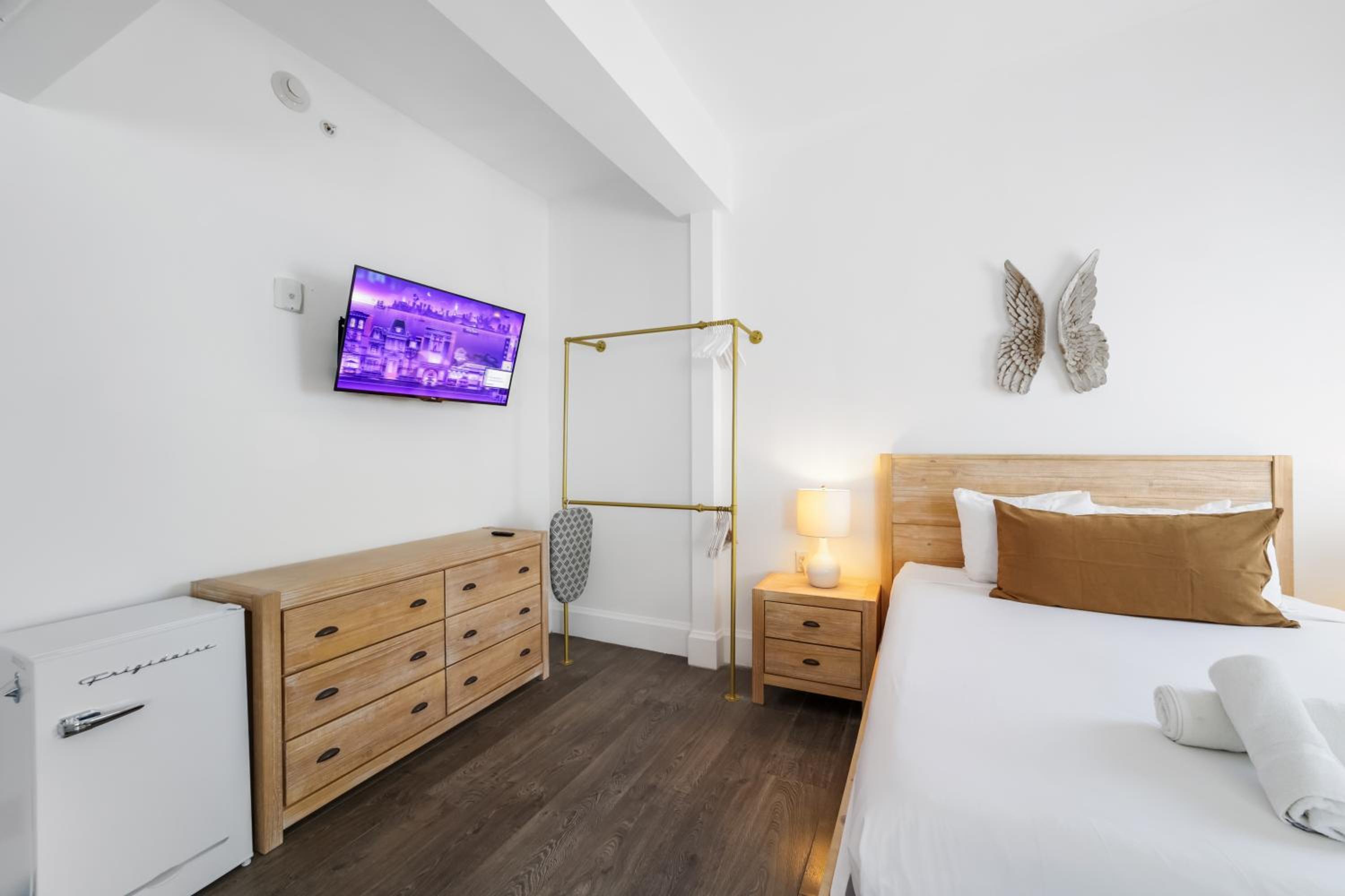 ithaca of south beach hotel