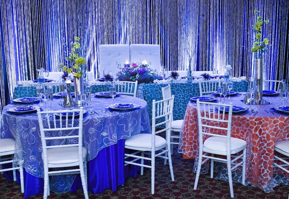 crowne plaza cleveland airport by ihg