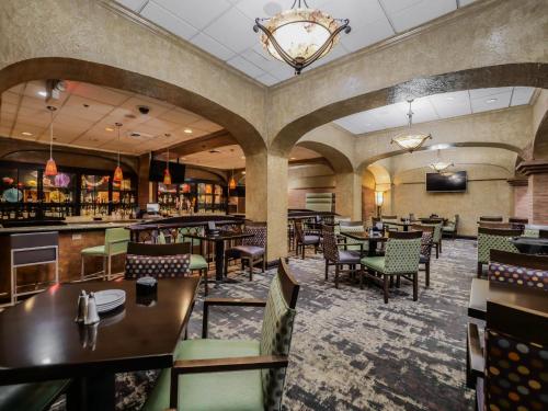 crowne plaza cleveland airport by ihg