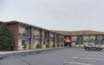 Red Roof Inn & Suites Newport – Middletown, Ri,Newport>>Middletown,2 star