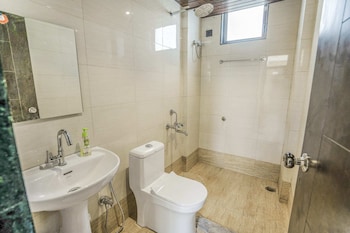 3bhk w pool sunset palazzo by universe villas