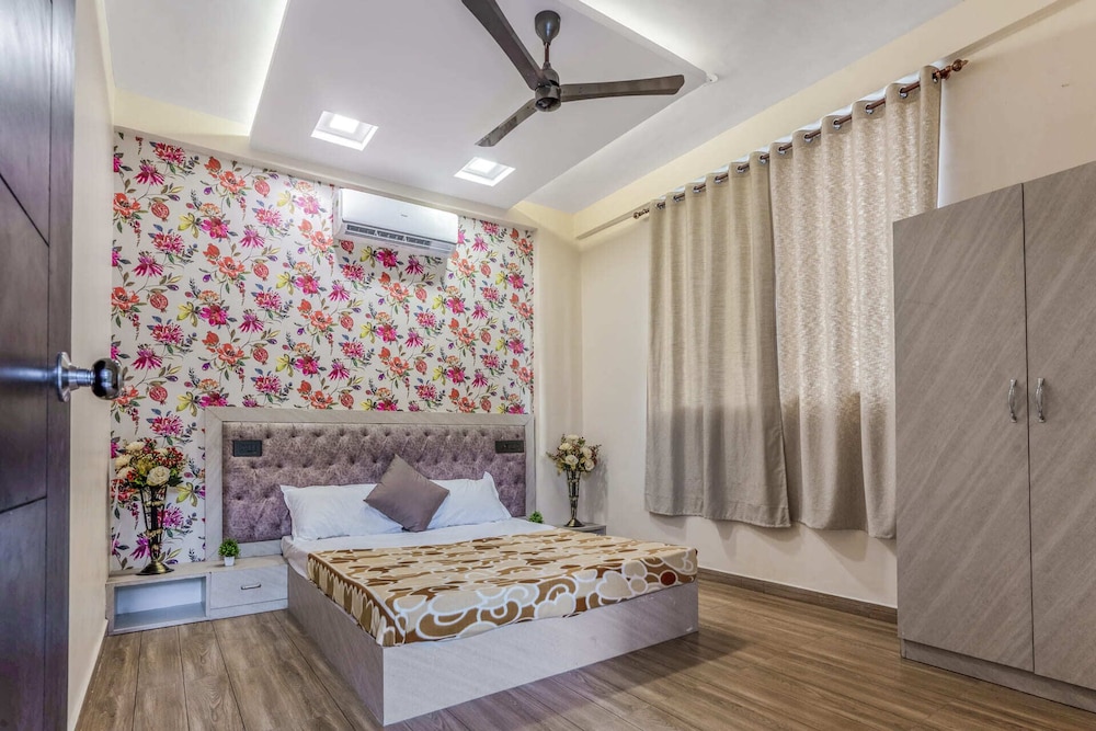 3bhk w pool sunset palazzo by universe villas