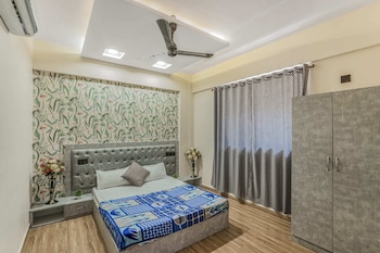 3bhk w pool sunset palazzo by universe villas