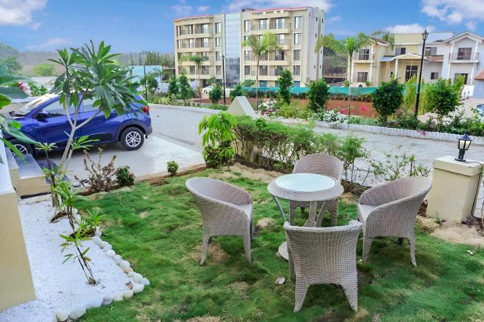 3bhk w pool sunset palazzo by universe villas