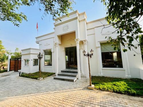 corbett the regnum resort