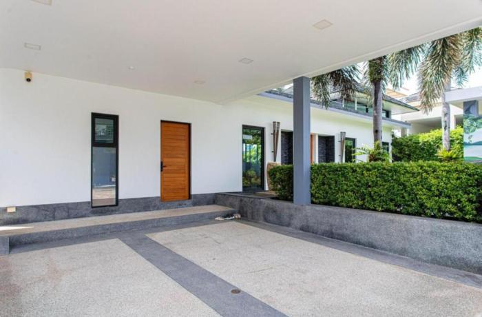 tropical haven 4 bedroom pool villa