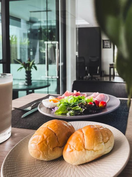 tropical haven 4 bedroom pool villa