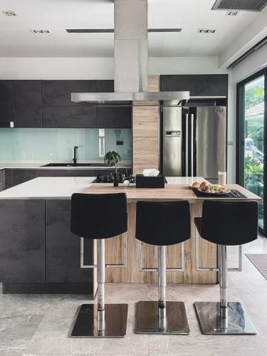 tropical haven 4 bedroom pool villa