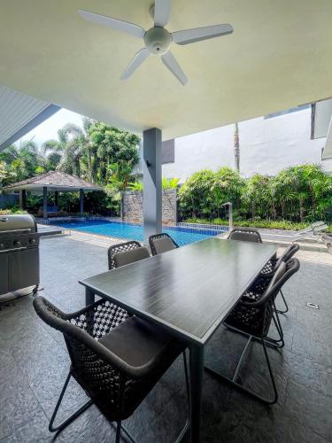 tropical haven 4 bedroom pool villa