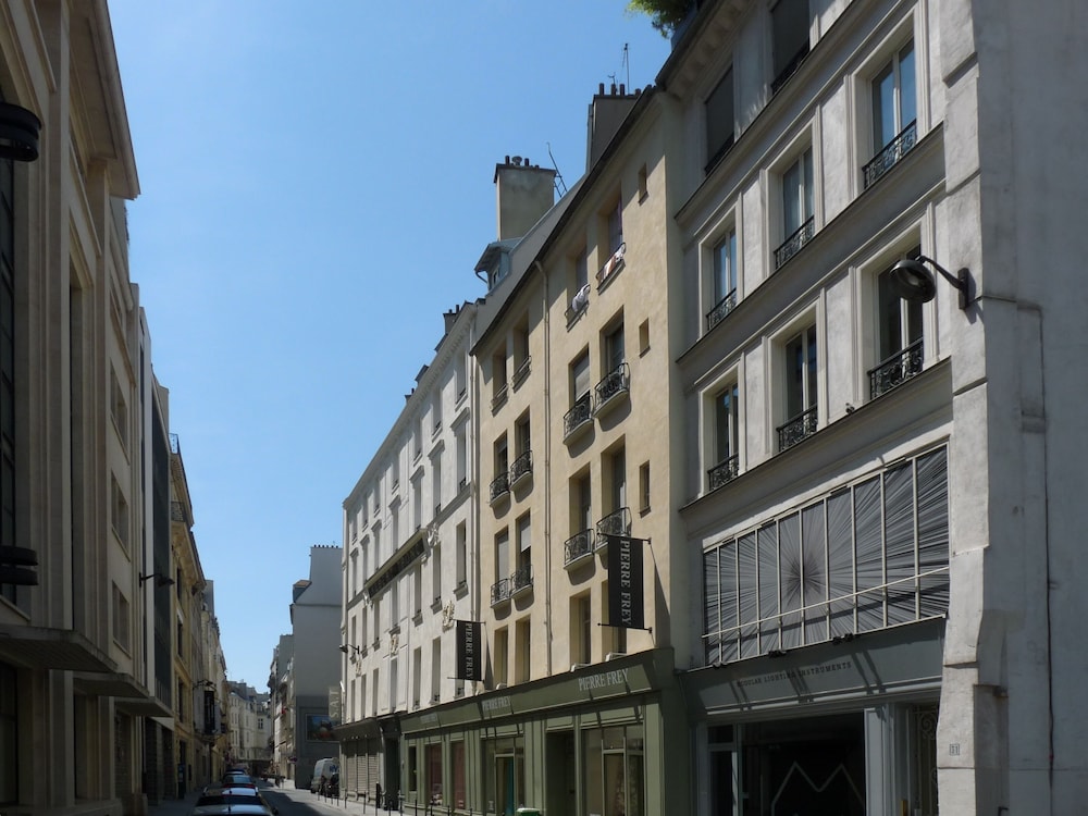 paris