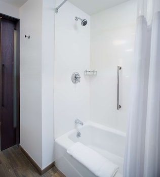 hilton garden inn providence