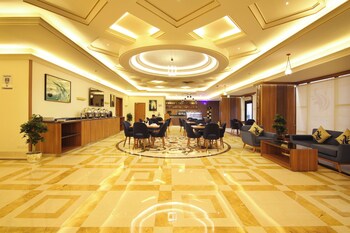 la richy hotel apartment