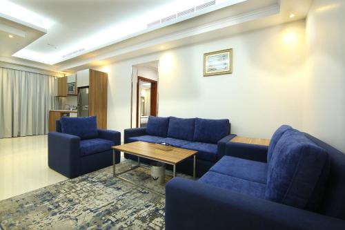 la richy hotel apartment