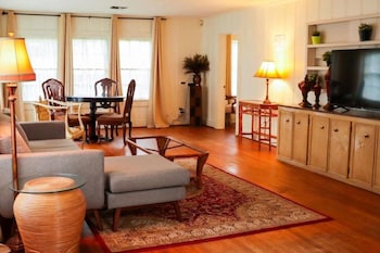 Corporate Comfort Ideal Accommodation For Work Crews,,2 star