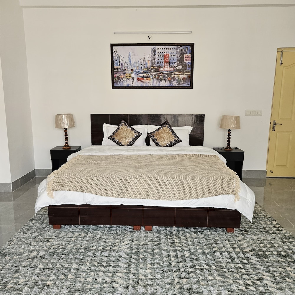 lux studio epic stay