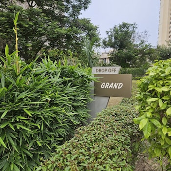 lux studio epic stay