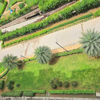 lux studio epic stay