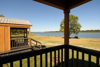 red leaf cottages