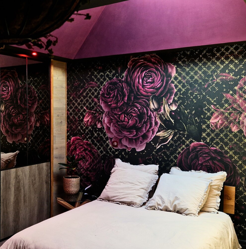 aka love room
