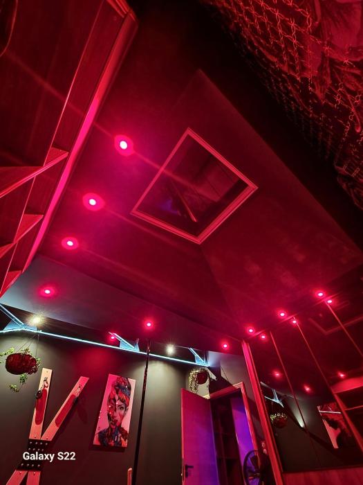 aka love room
